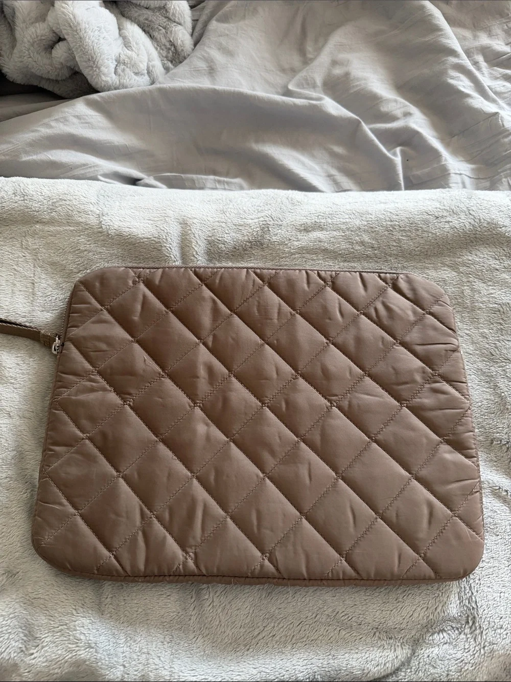 H&M Quilted Brown laptop Sleeve with Zipper